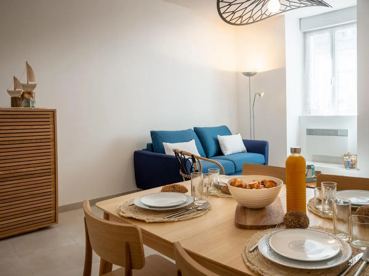Duplex Charmant T3/4 A 150M Des Criques, Court Commune, Proche Bourg A Port-Louis - Fr-1-349-170